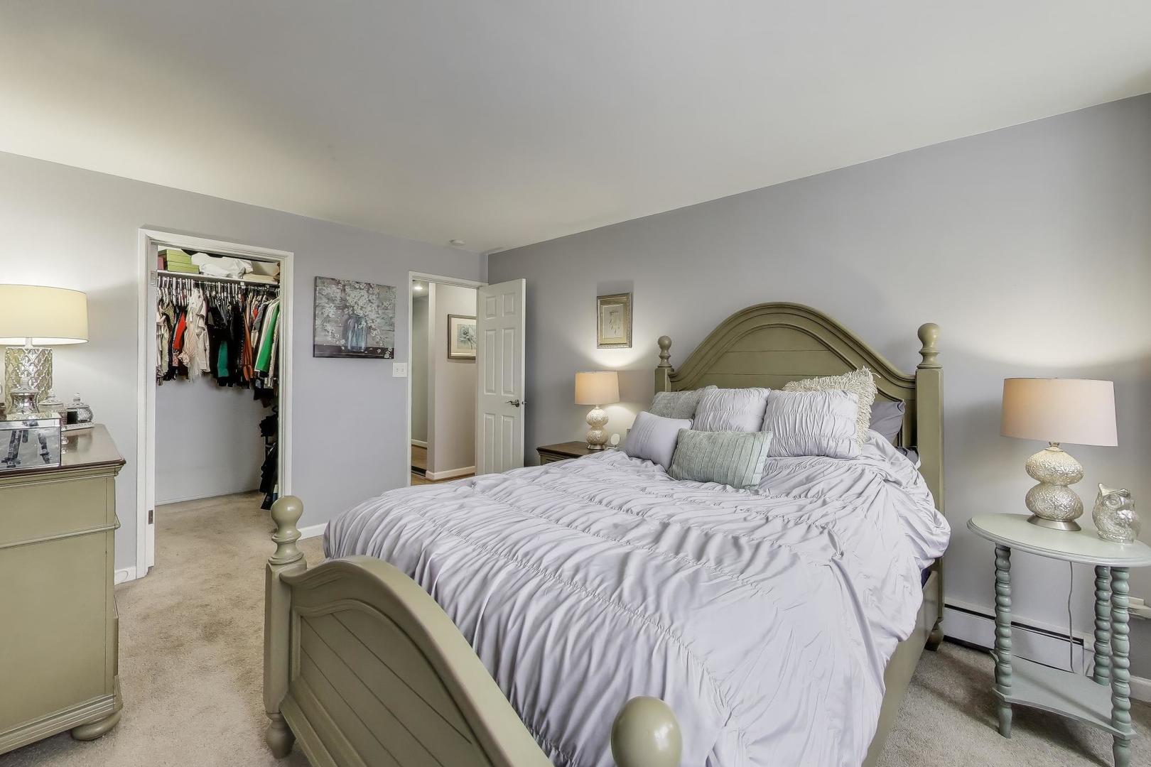 5510 Lincoln Avenue #B205, Morton Grove, IL 60053