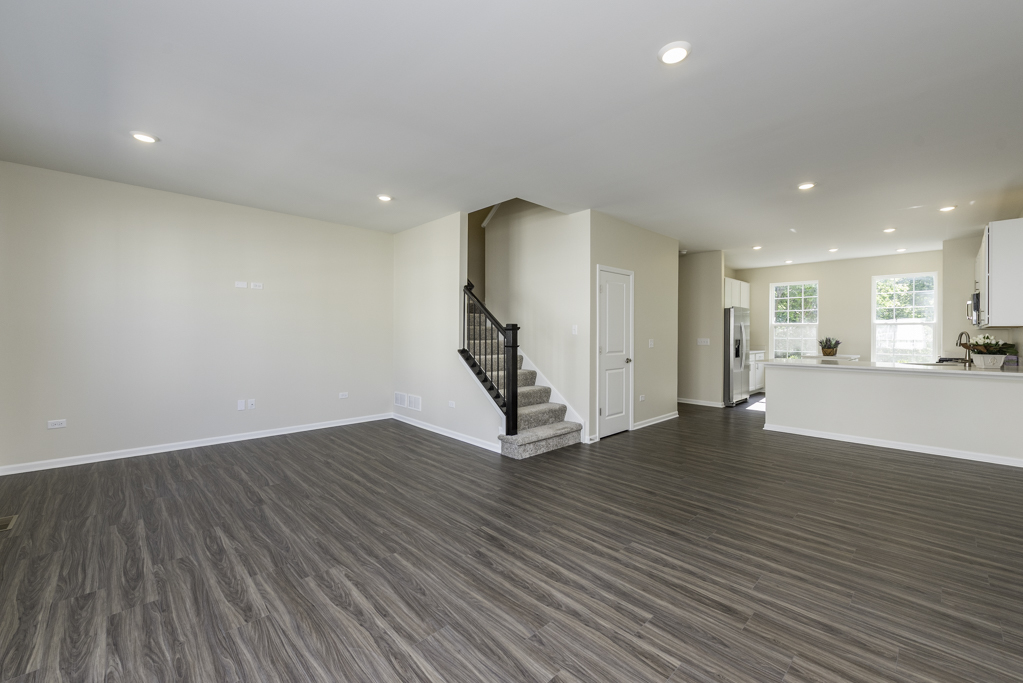 804 Neubauer Circle, Lindenhurst, IL 60046