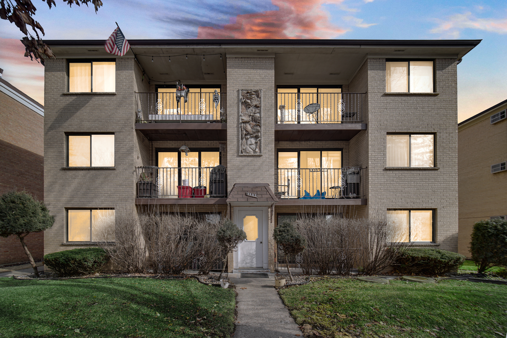 3853 N Narragansett Avenue #203, Chicago, IL 60634