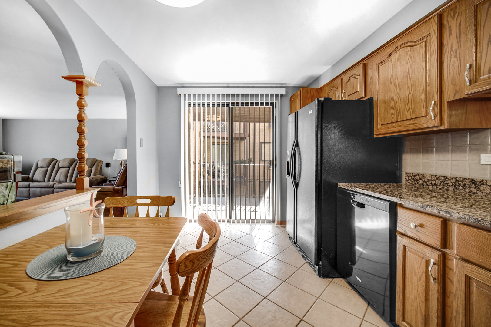 3853 N Narragansett Avenue #203, Chicago, IL 60634