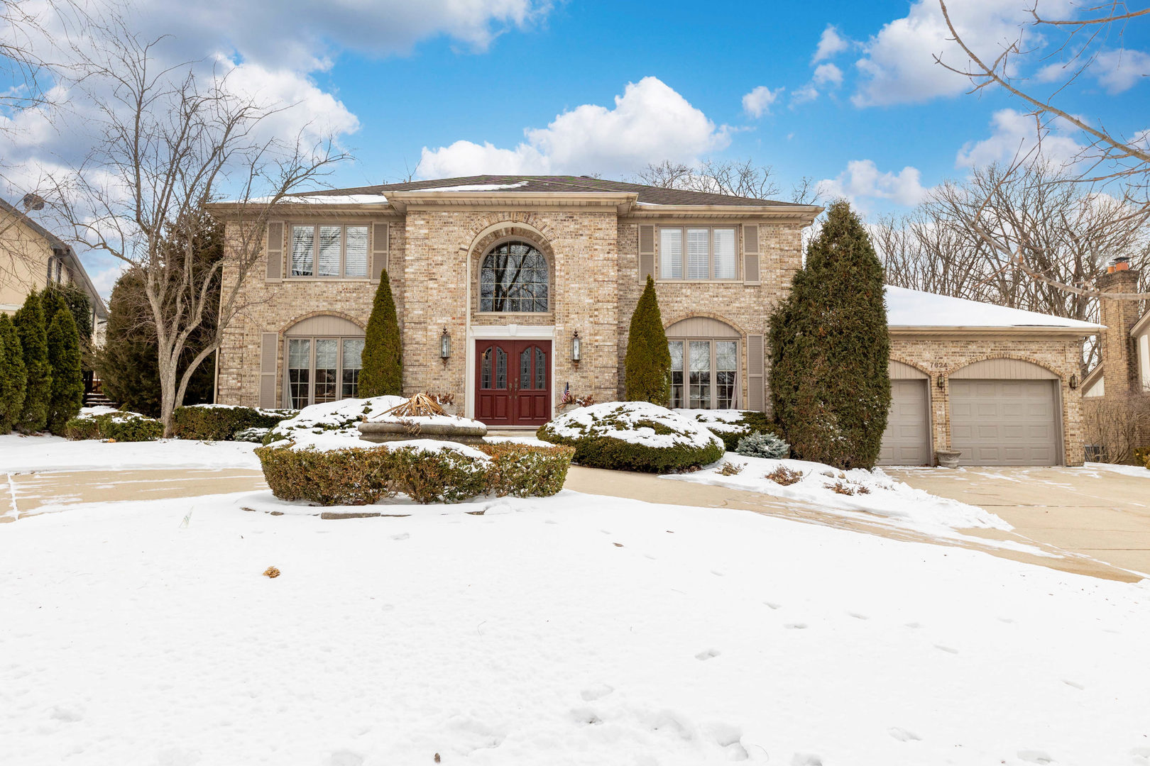7624 Forest Hill Road, Burr Ridge, IL 60527