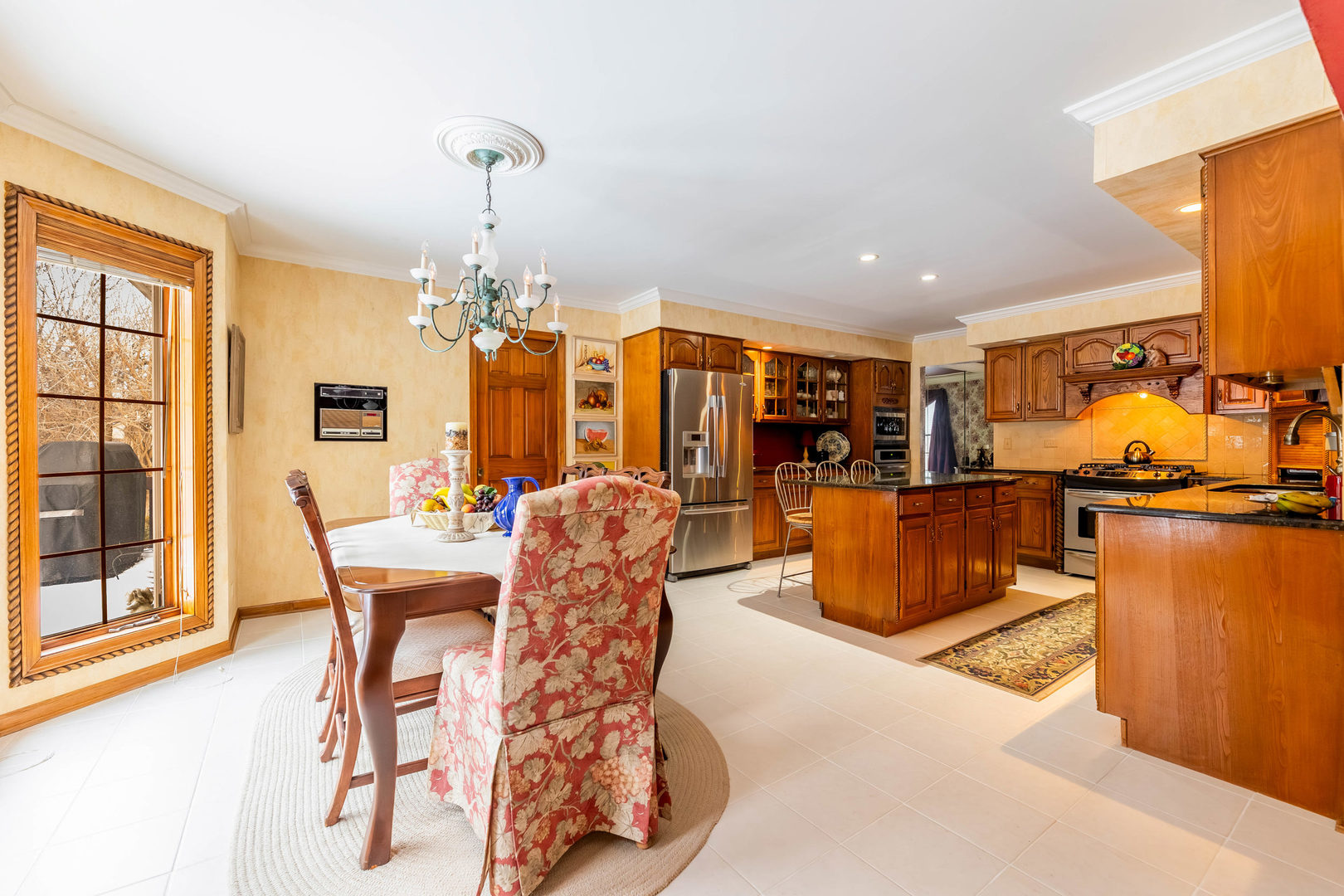 7624 Forest Hill Road, Burr Ridge, IL 60527