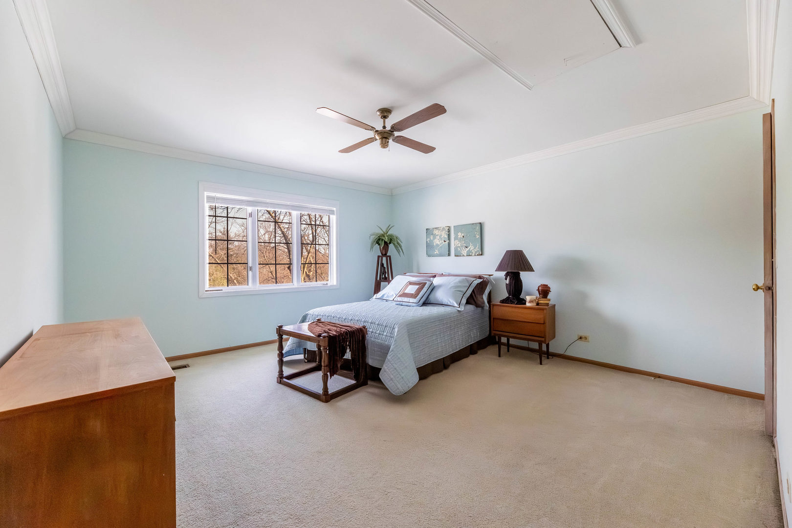 7624 Forest Hill Road, Burr Ridge, IL 60527