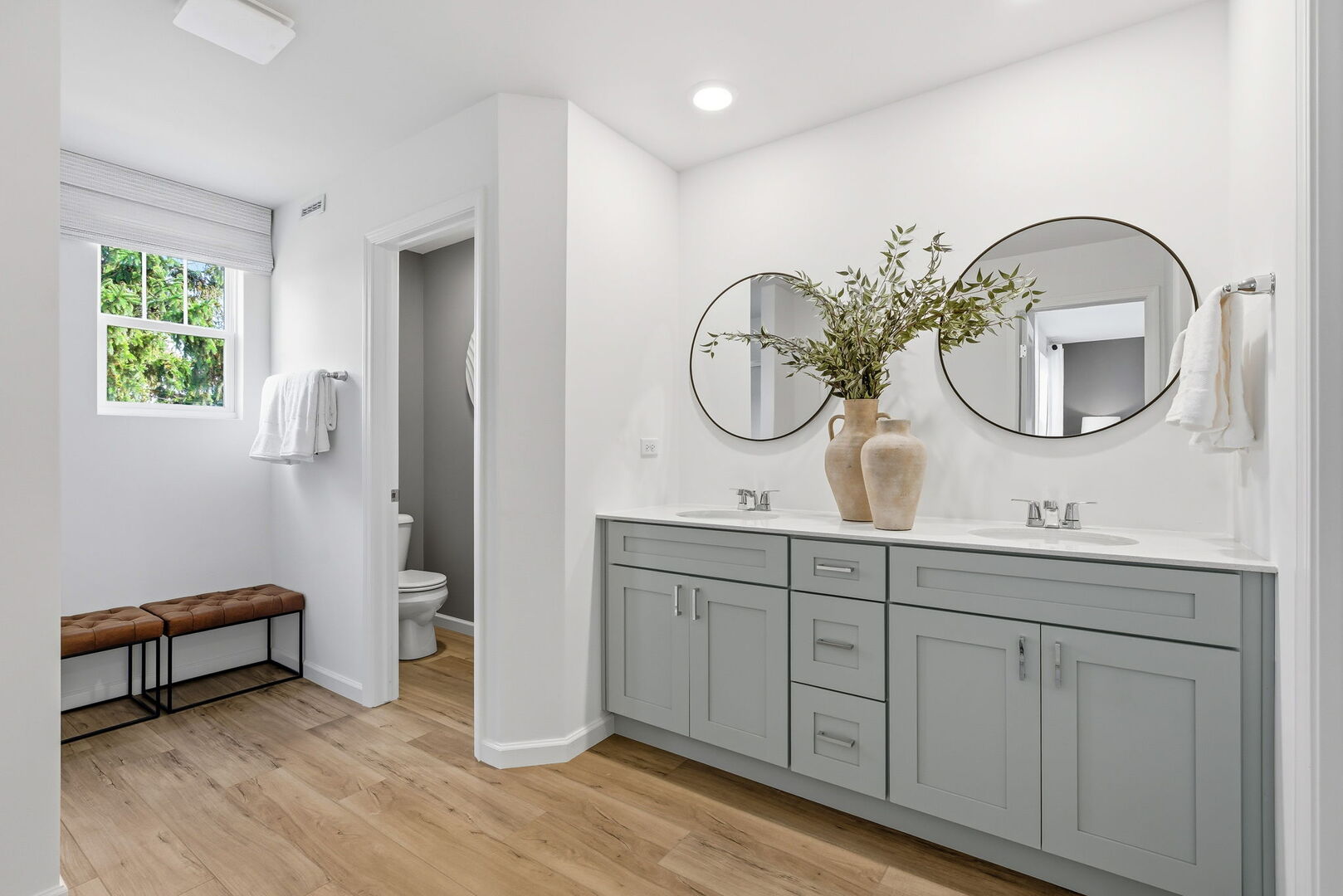 1989 Leiter Way #11004, Hoffman Estates, IL 60169