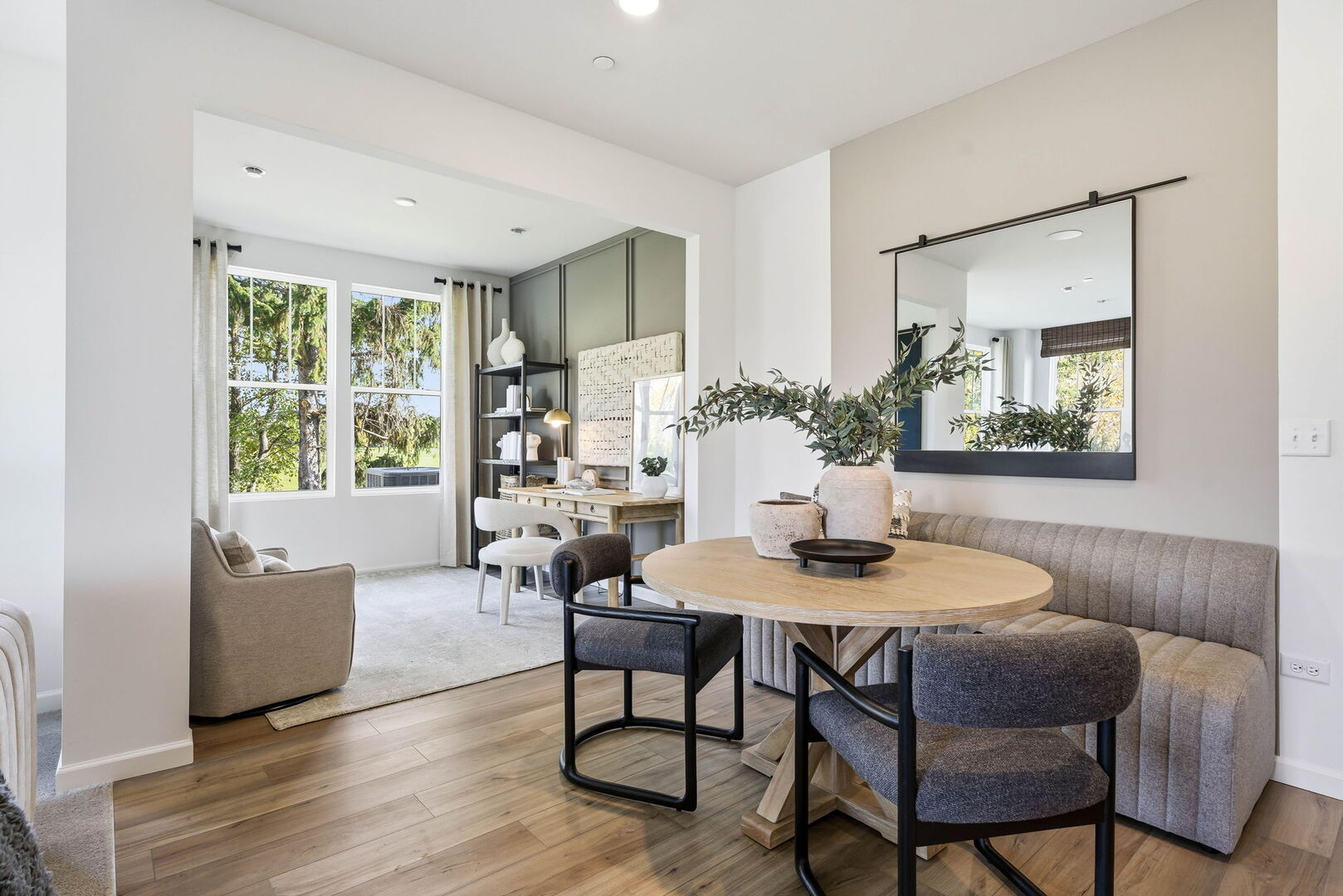 1994 Leiter Way #14003, Hoffman Estates, IL 60169