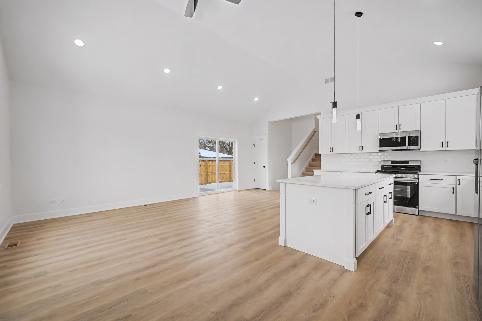 4147 Amelia Avenue, Lyons, IL 60534