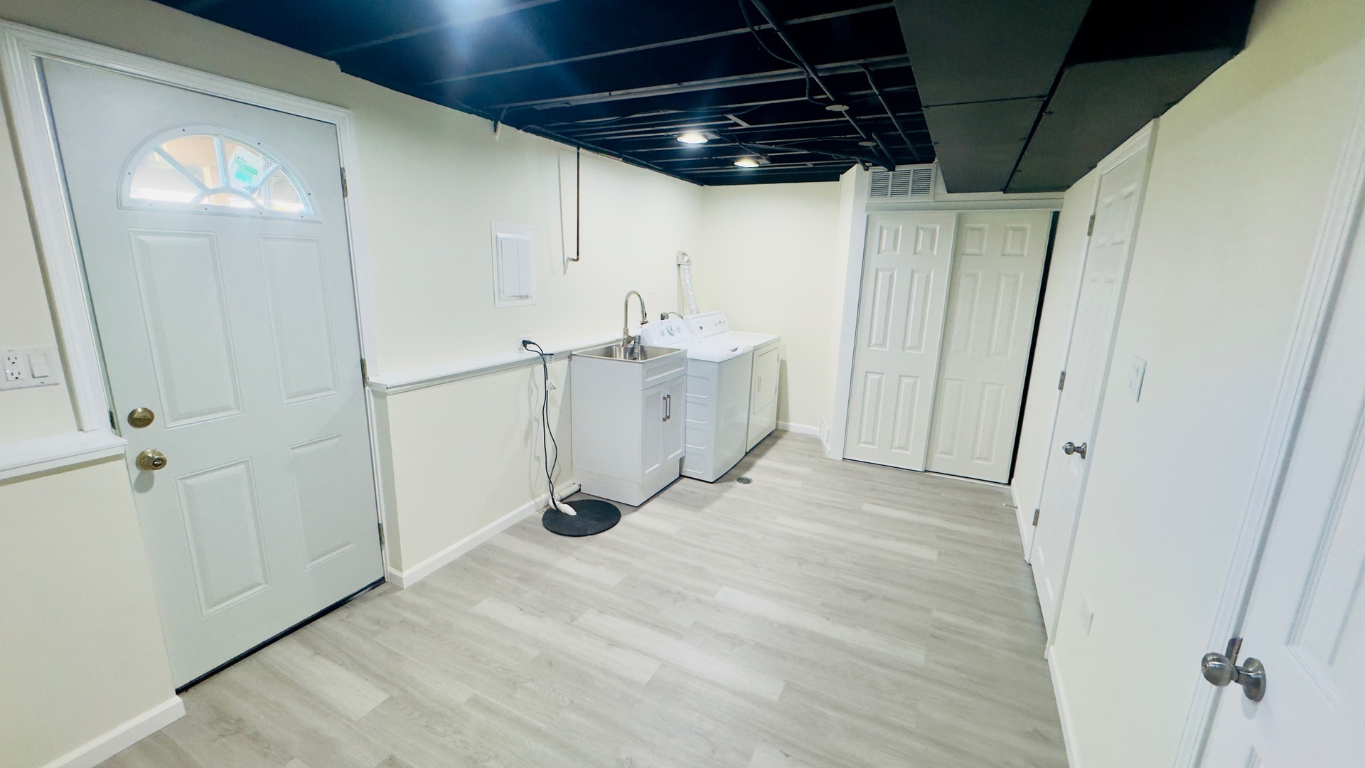 527 Northgate Road, Lindenhurst, IL 60046