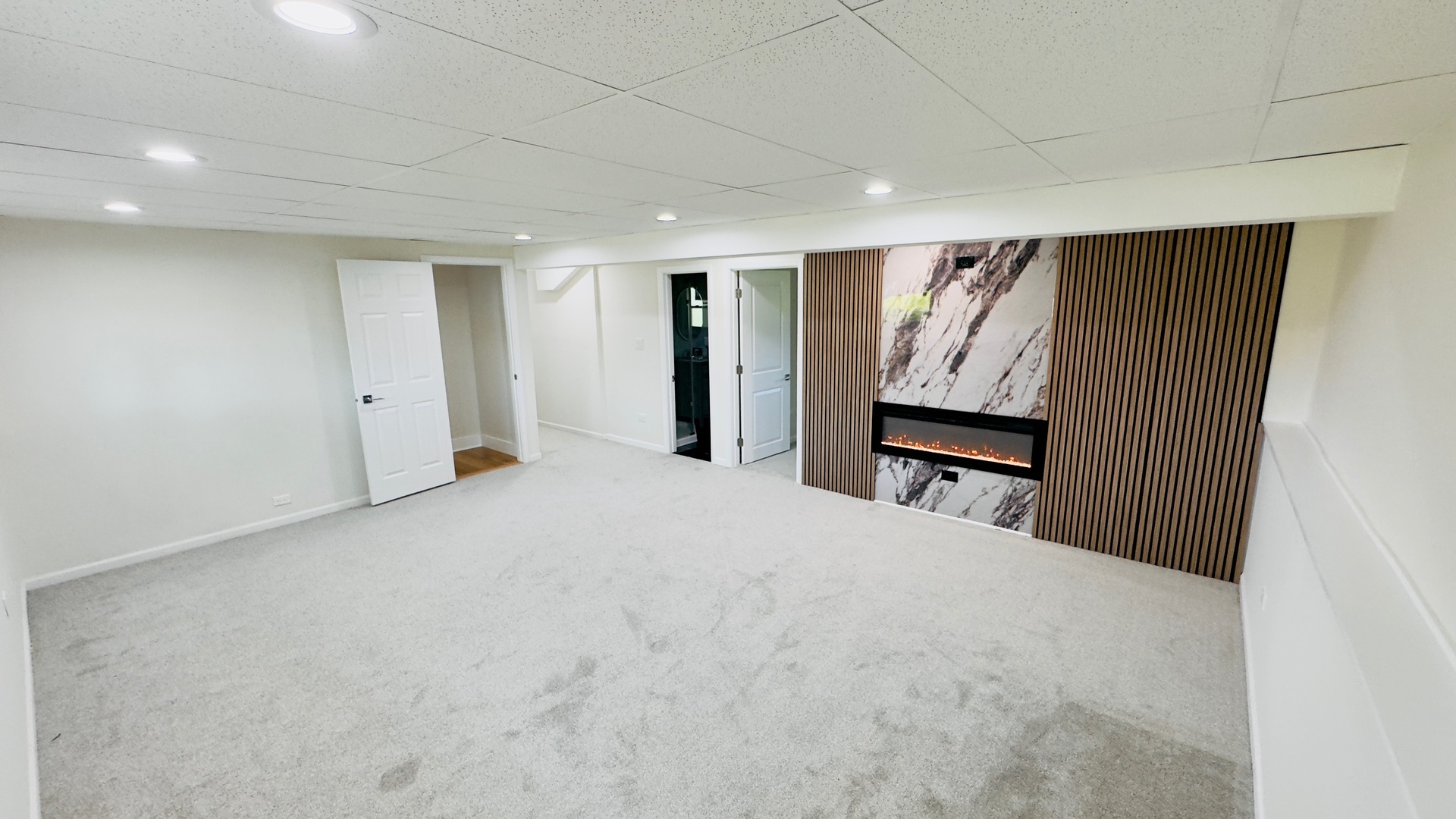 527 Northgate Road, Lindenhurst, IL 60046