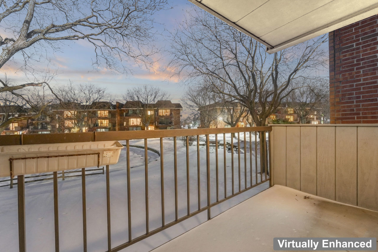 140 E Fountainview Lane #2B, Lombard, IL 60148