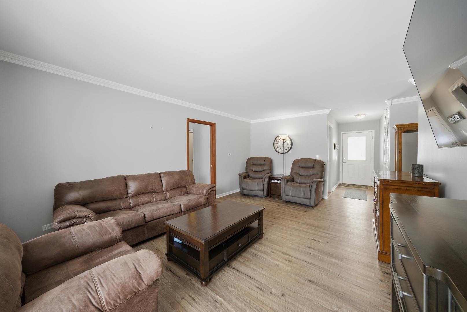 2612 Mitchell Drive, Woodridge, IL 60517