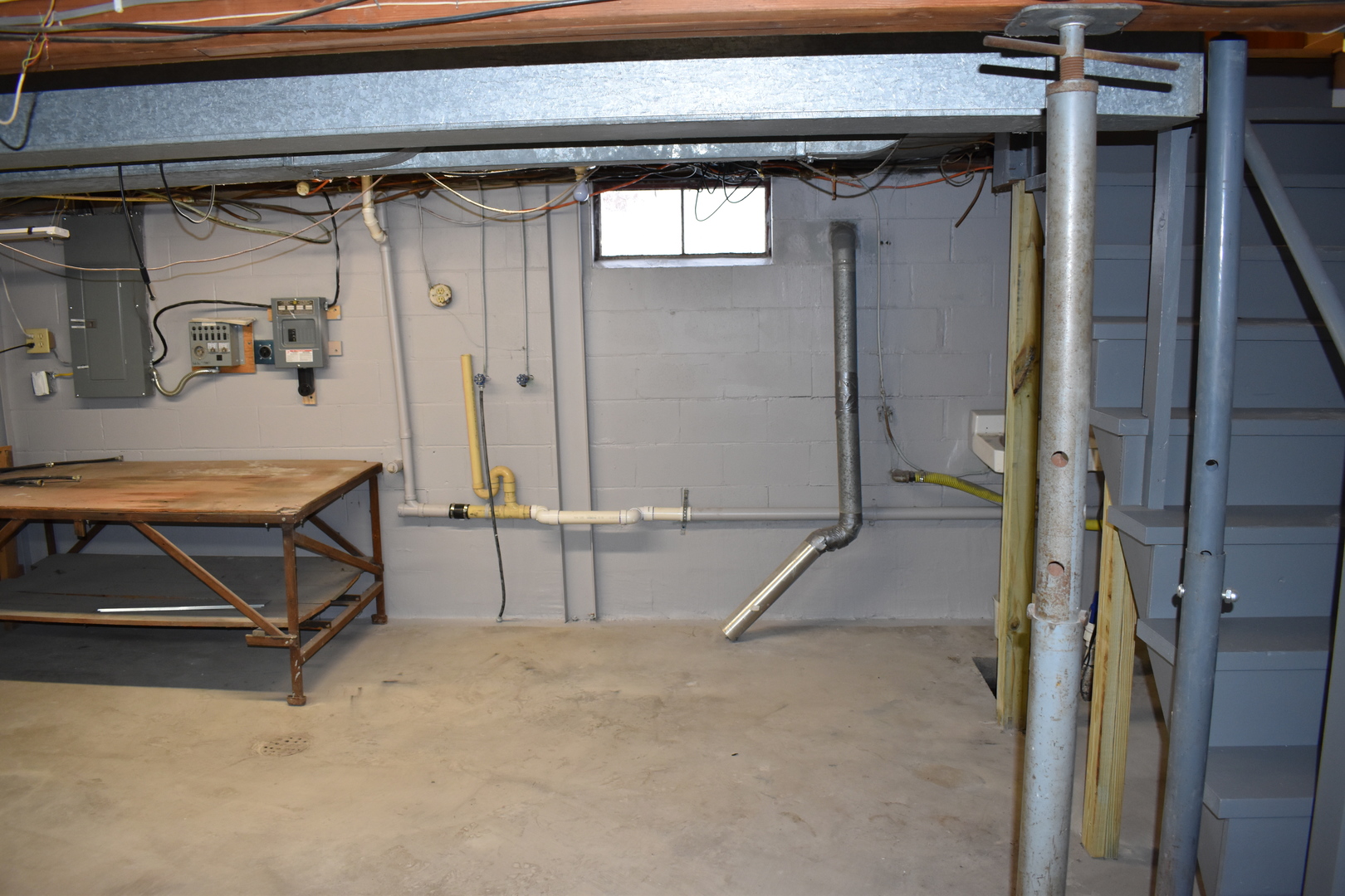 211 N Monroe Street, Flanagan, IL 61740