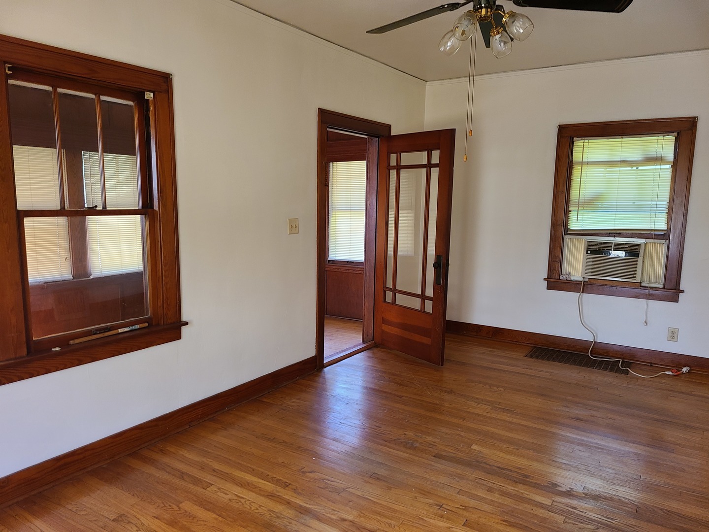 3117 Chicago Road, Steger, IL 60475