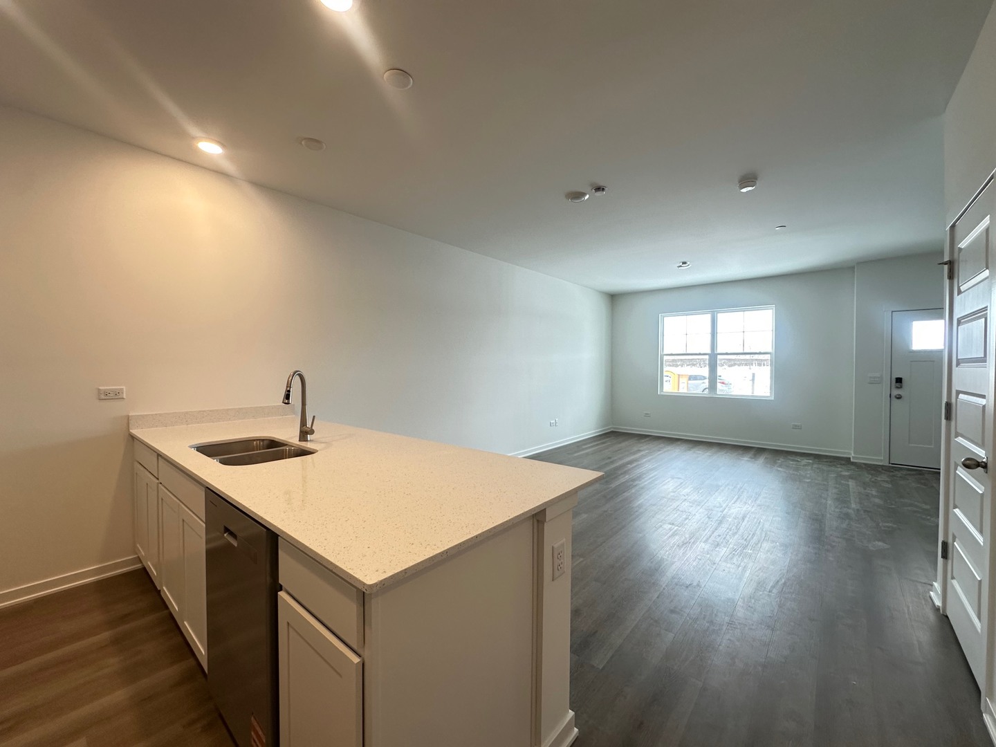 2274 Barbera Drive, Oswego, IL 60543