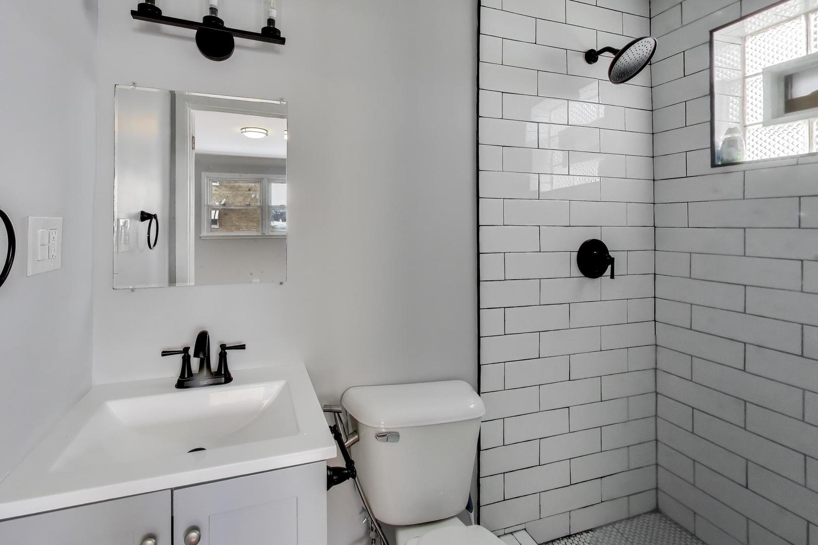 5822 W 79th Street, Burbank, IL 60459