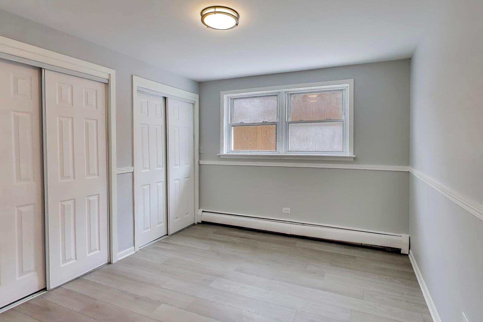 5822 W 79th Street, Burbank, IL 60459