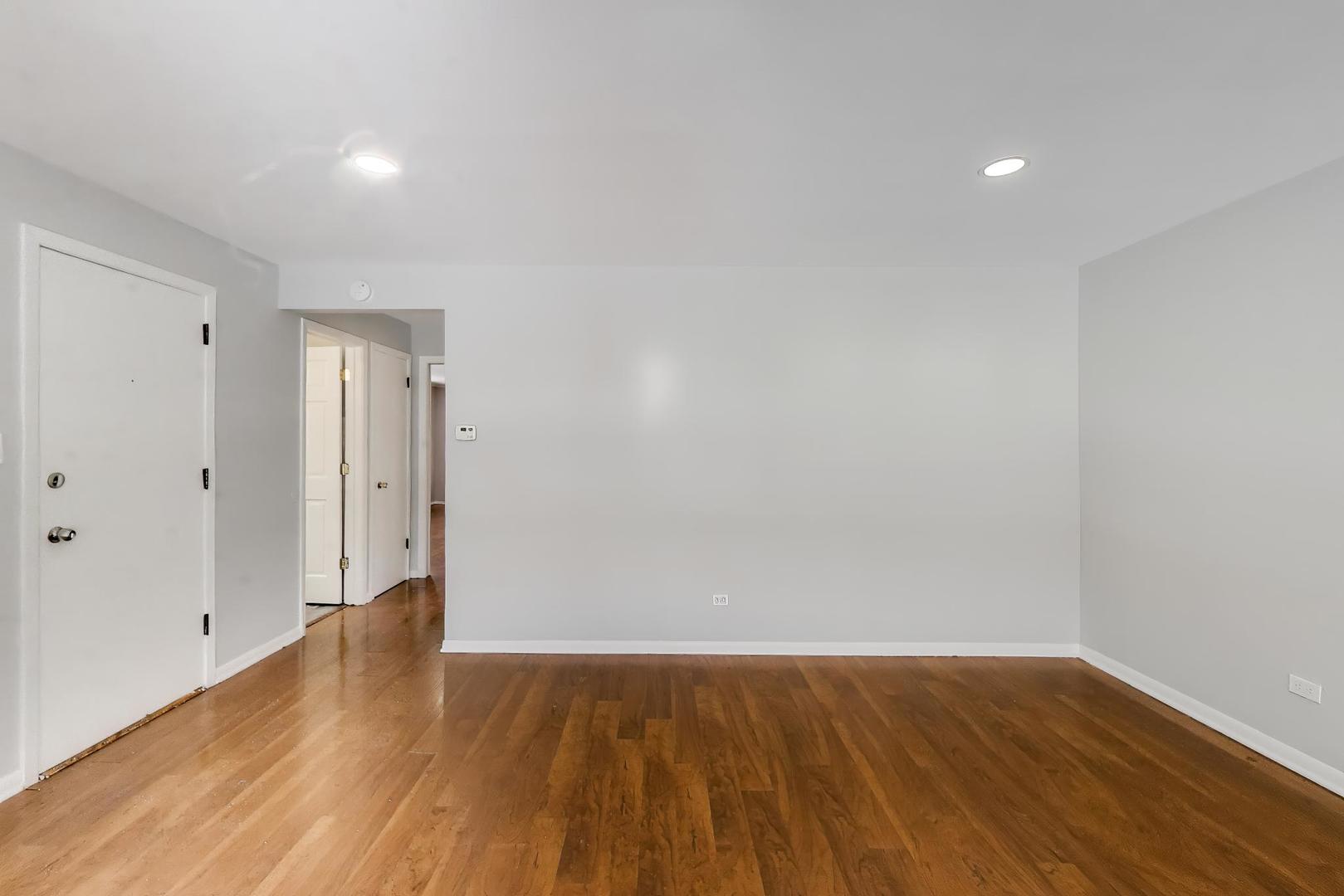 5822 W 79th Street, Burbank, IL 60459