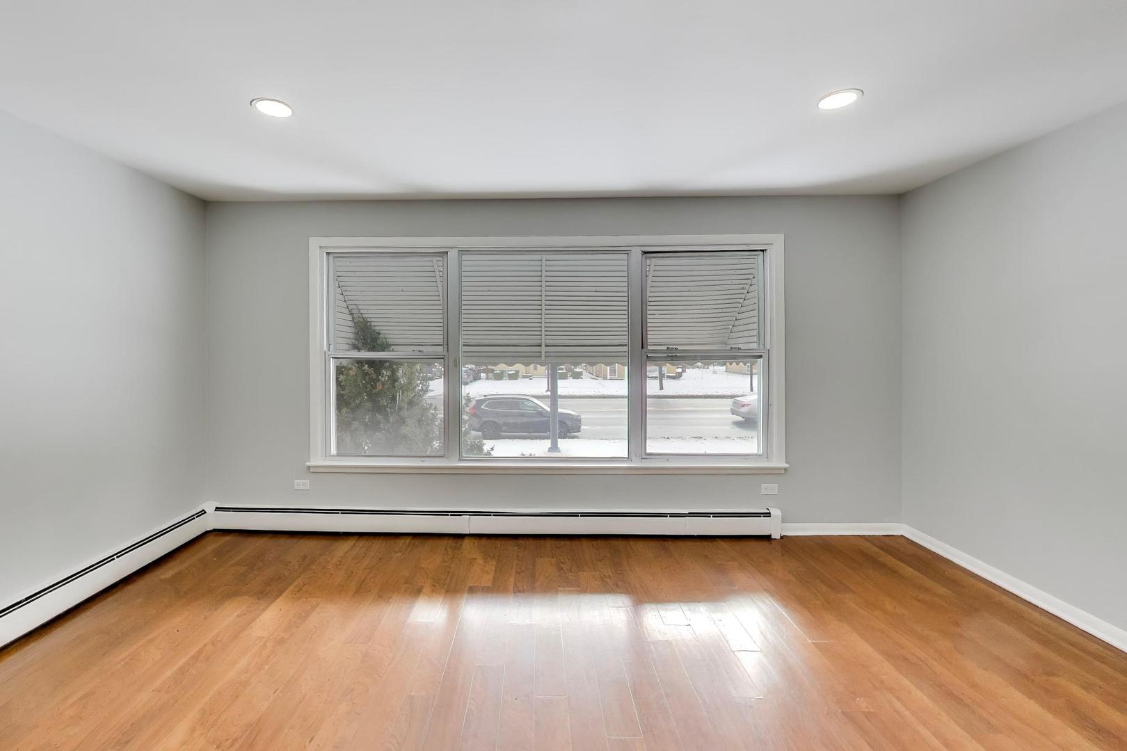 5822 W 79th Street, Burbank, IL 60459