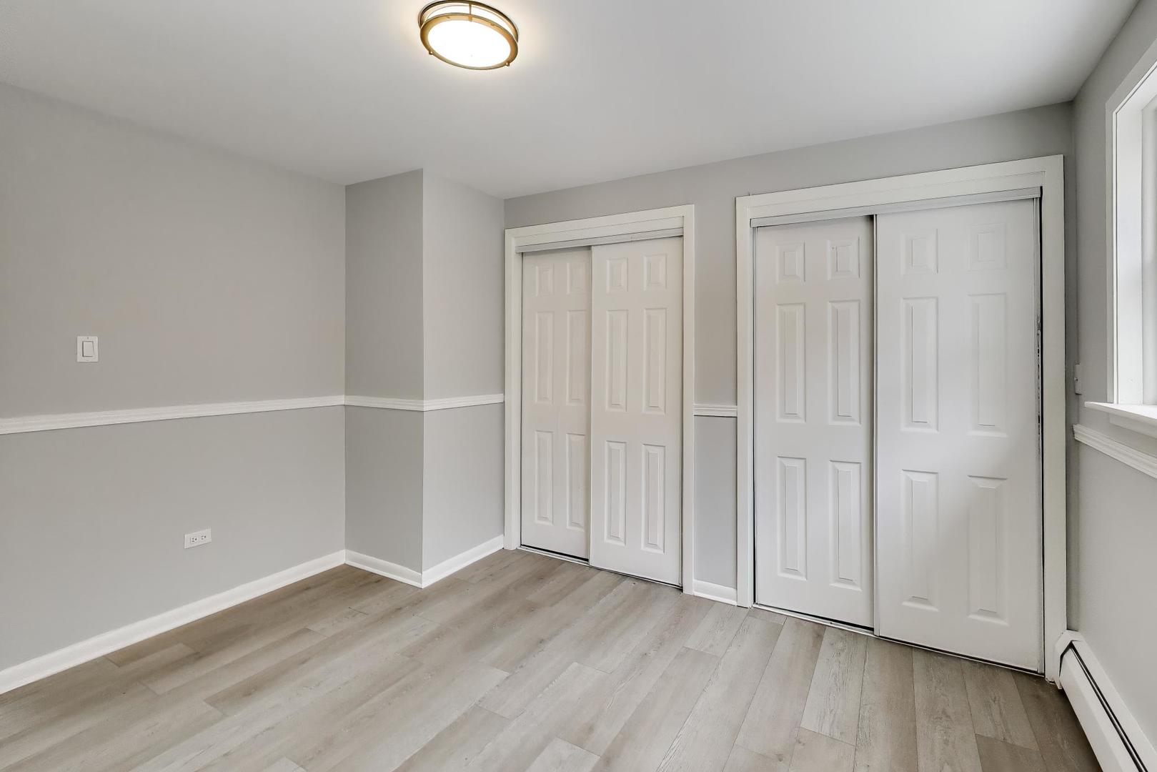 5822 W 79th Street, Burbank, IL 60459