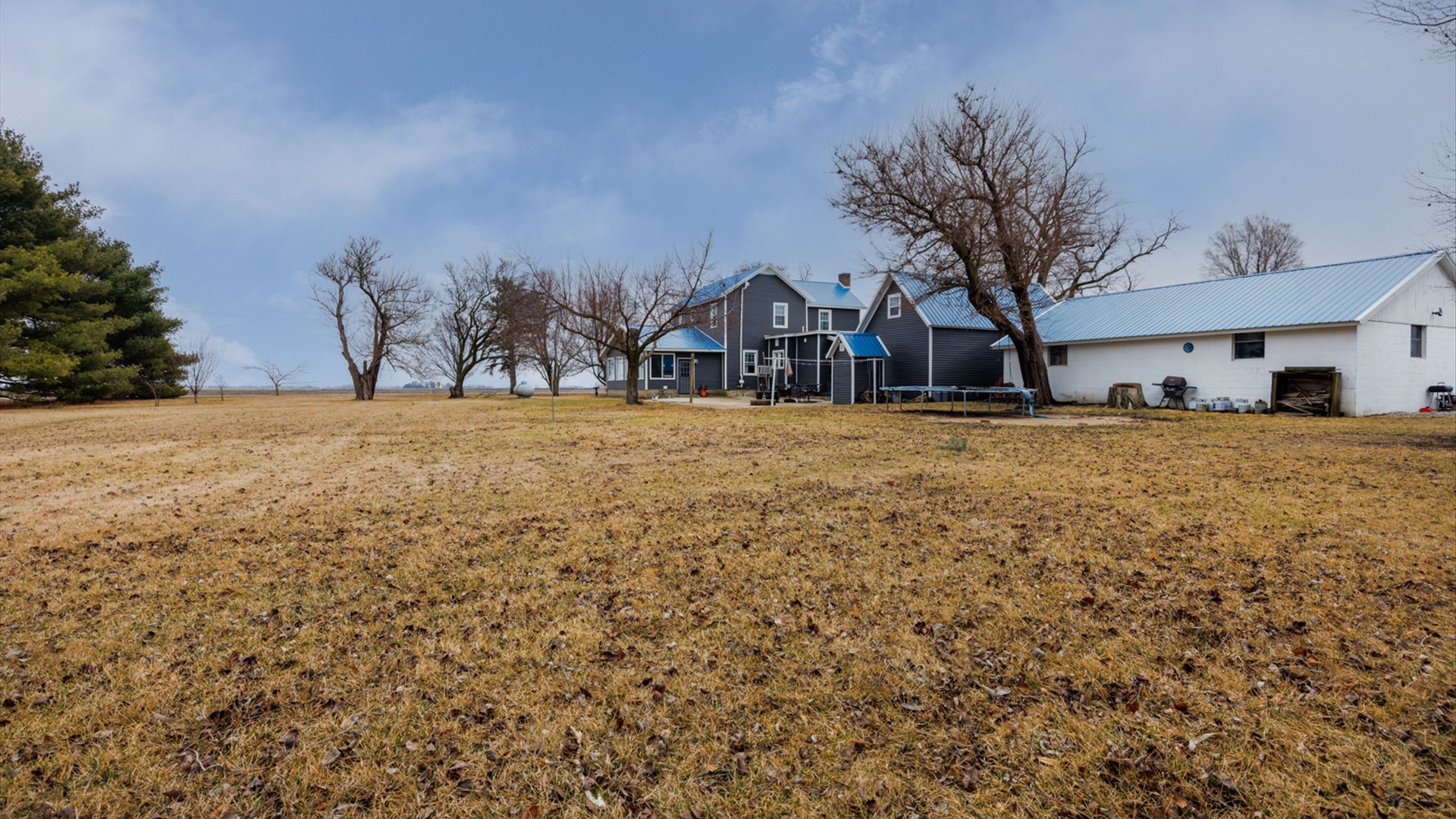 10147 N 1000 East Road, Chenoa, IL 61726