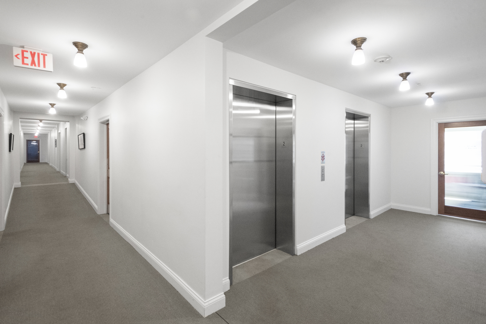 10 E Scranton Avenue #202B, Lake Bluff, IL 60044