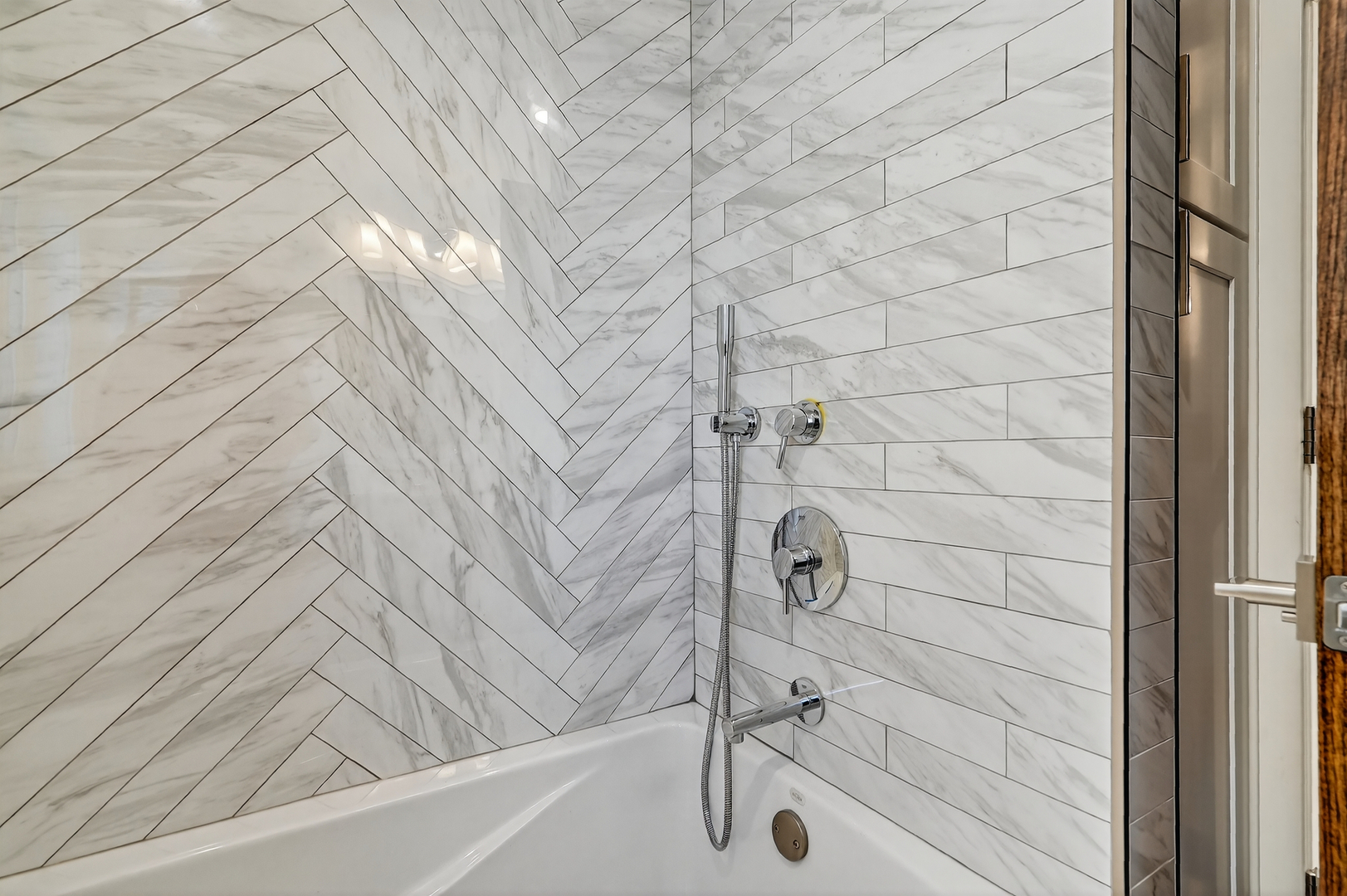 5321 S Nordica Avenue, Chicago, IL 60638