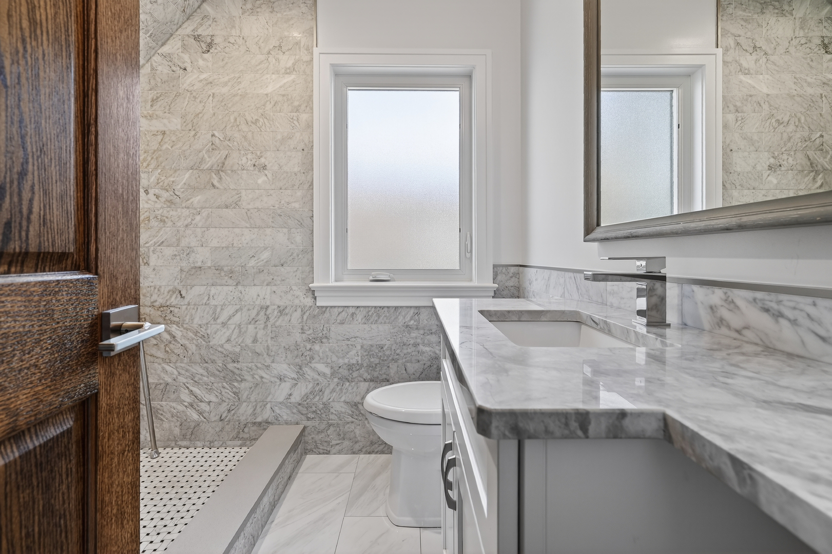 5321 S Nordica Avenue, Chicago, IL 60638