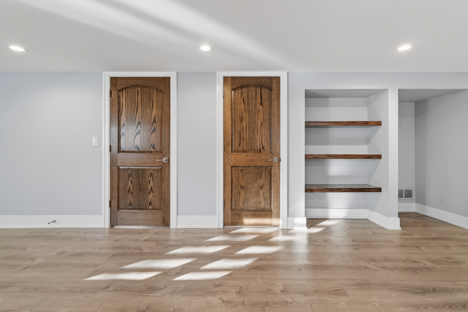 5321 S Nordica Avenue, Chicago, IL 60638