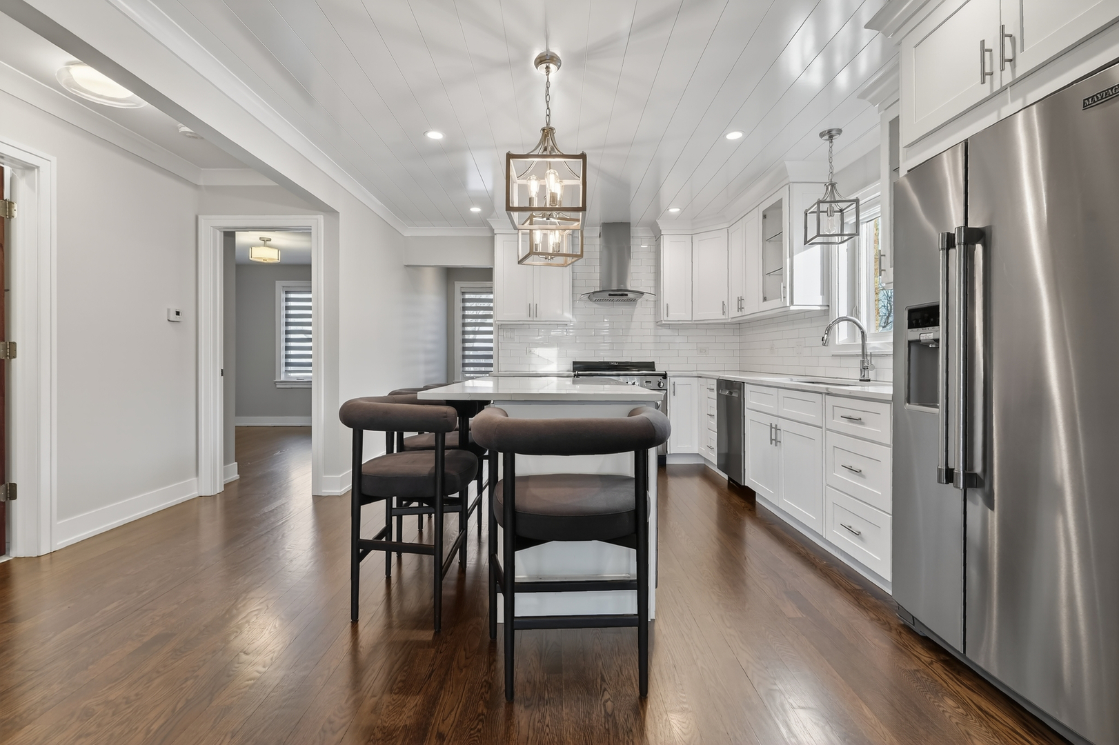 5321 S Nordica Avenue, Chicago, IL 60638