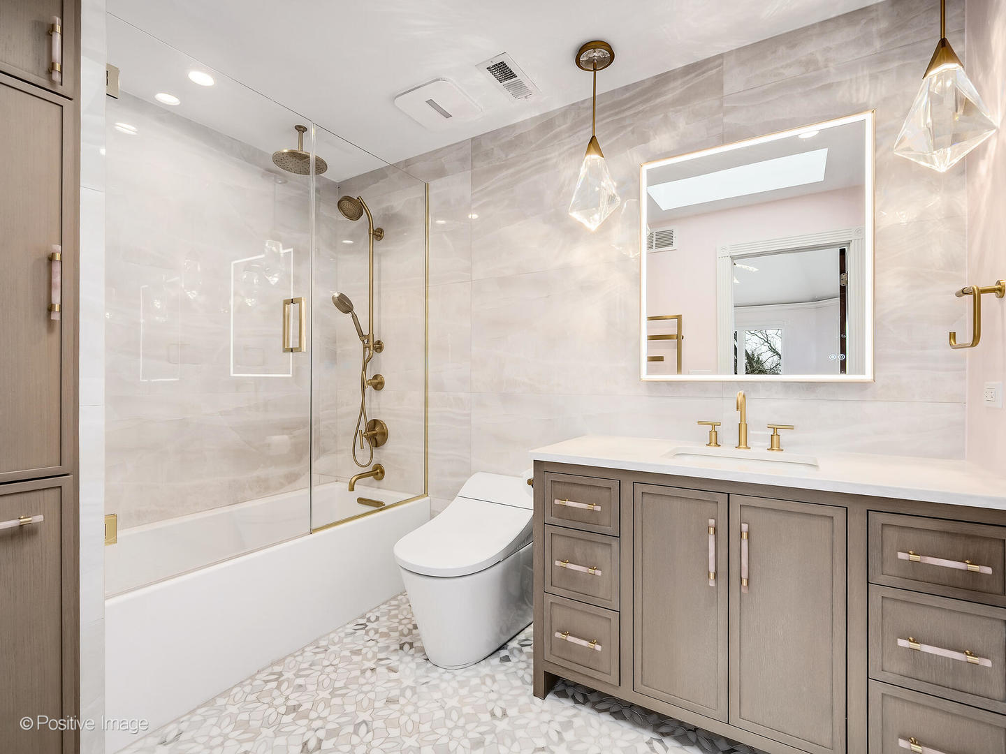 14 AMBRIANCE Drive, Burr Ridge, IL 60527