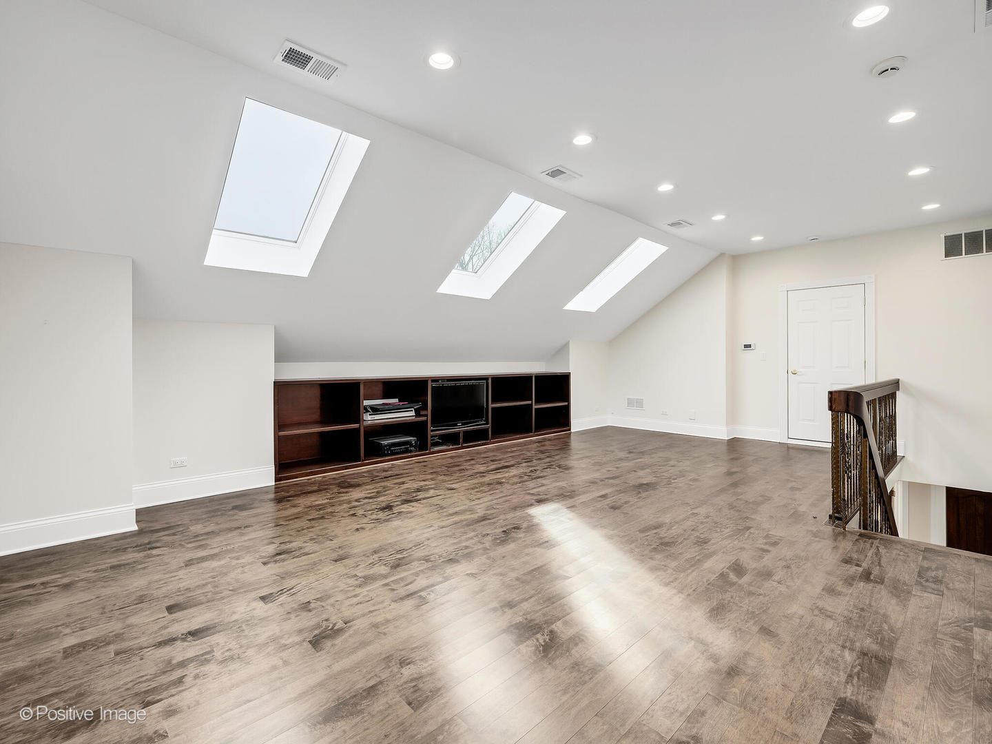 14 AMBRIANCE Drive, Burr Ridge, IL 60527