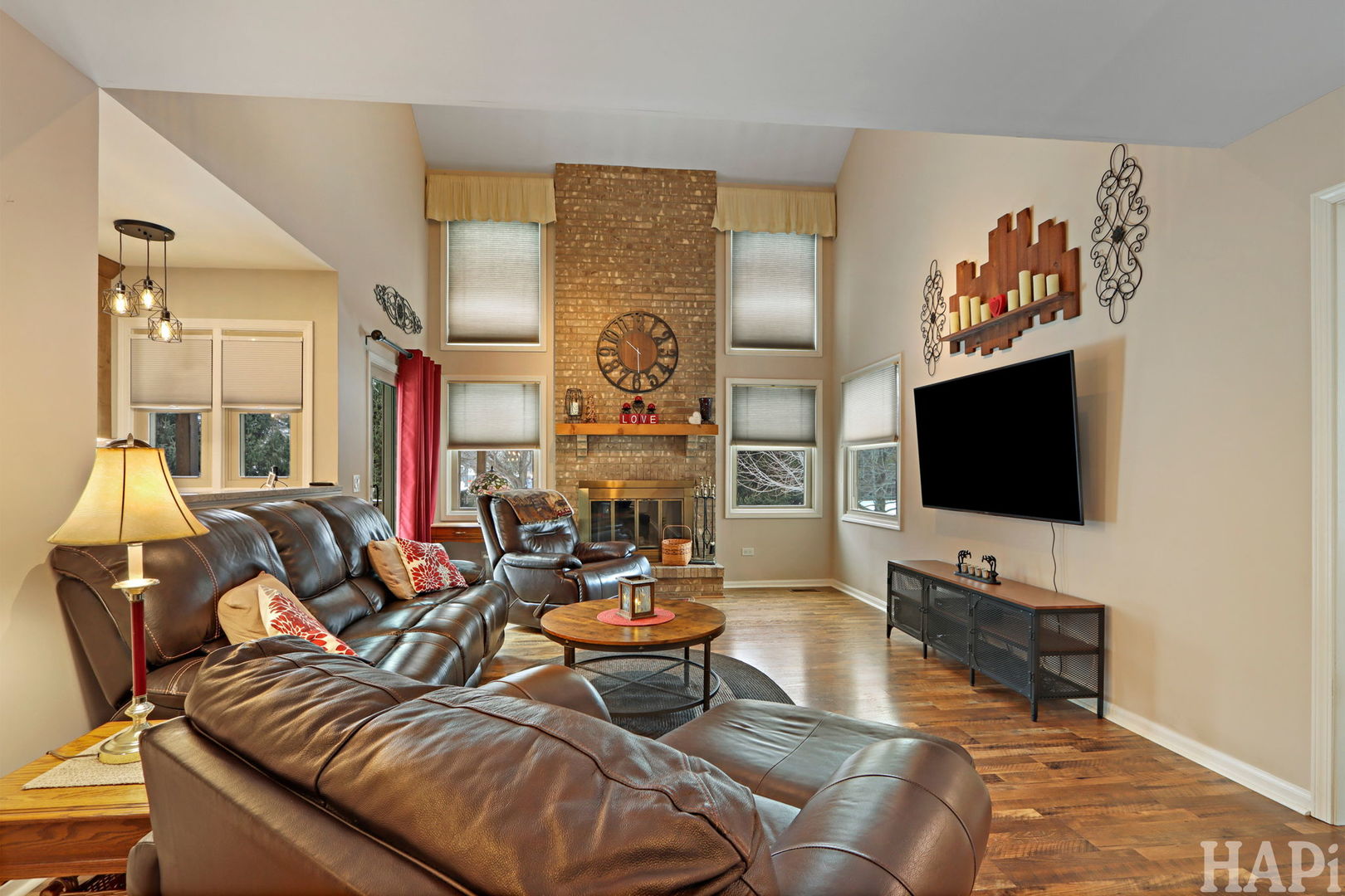 84 Foxboro Lane, Gurnee, IL 60031