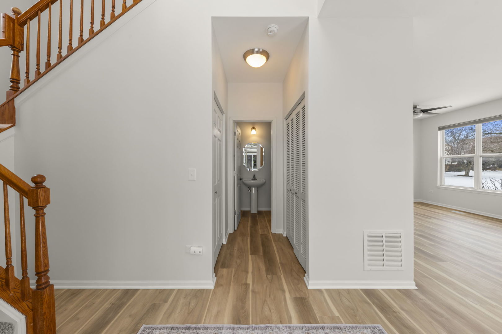 2125 Sunrise Circle, Aurora, IL 60503