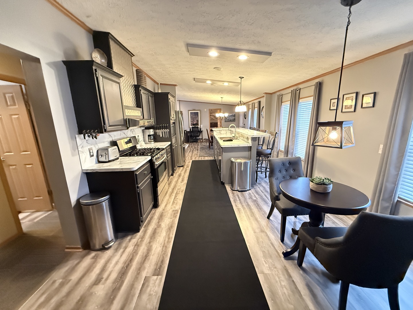 333 Lilac Lane, Matteson, IL 60443