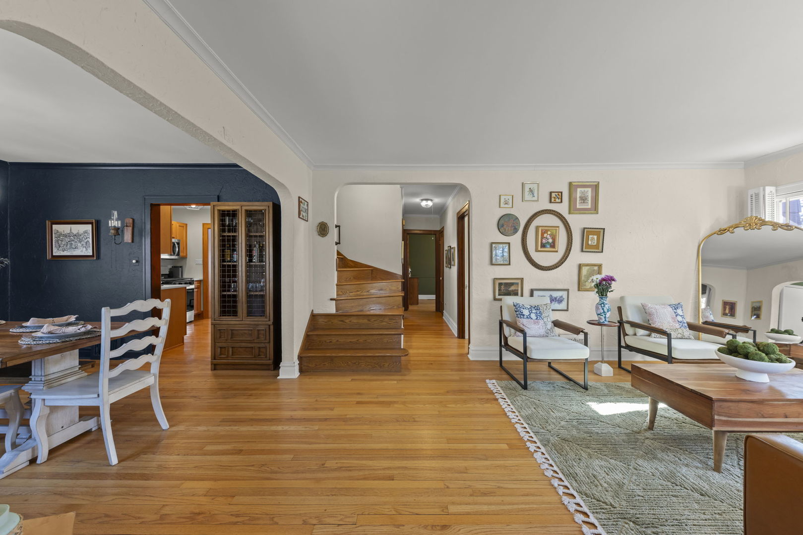 151 S Craig Place, Lombard, IL 60148