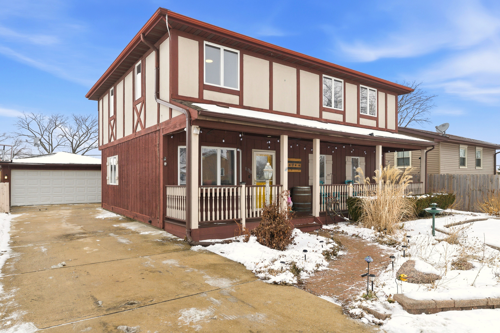 16710 90th Avenue, Orland Hills, IL 60487