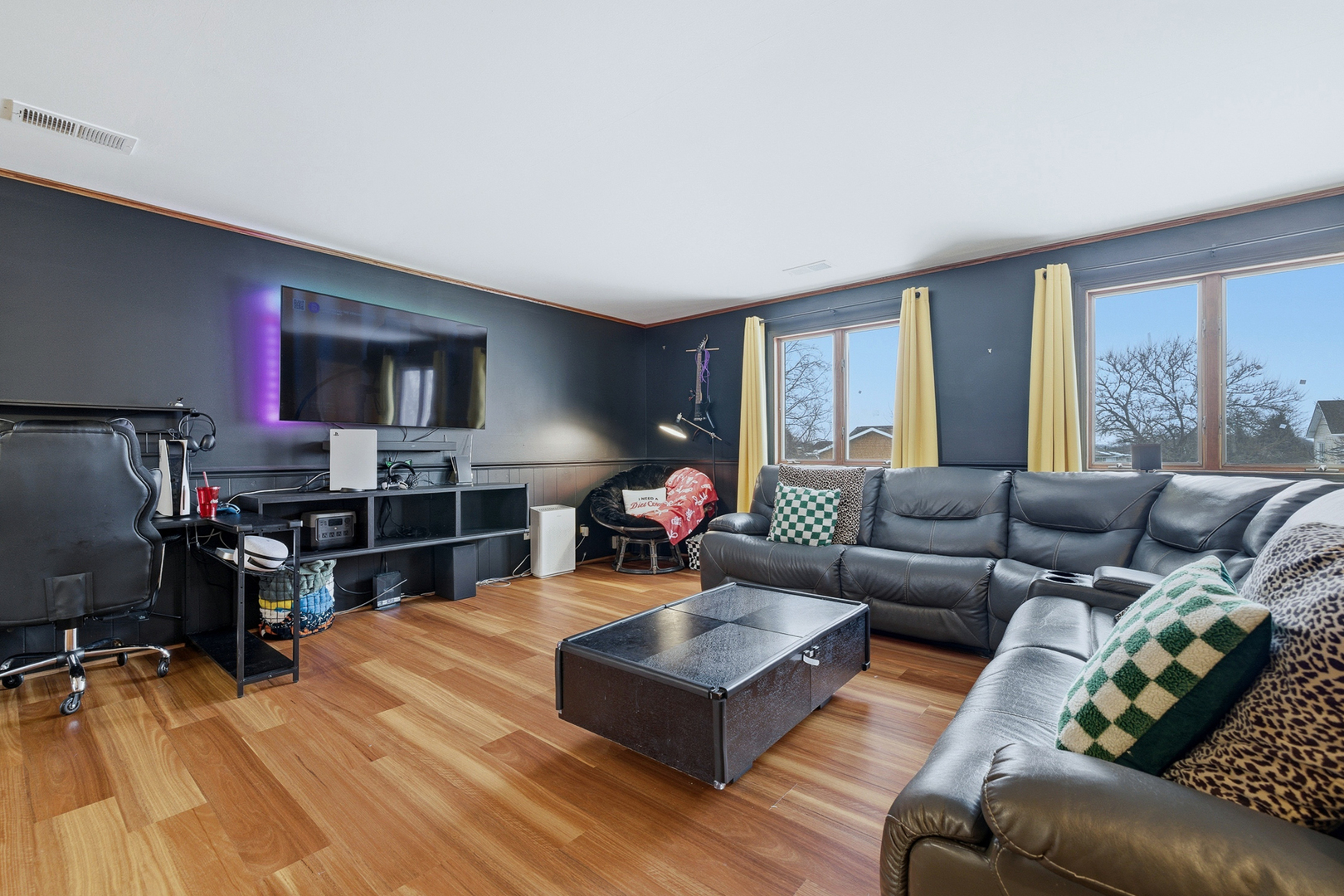 16710 90th Avenue, Orland Hills, IL 60487