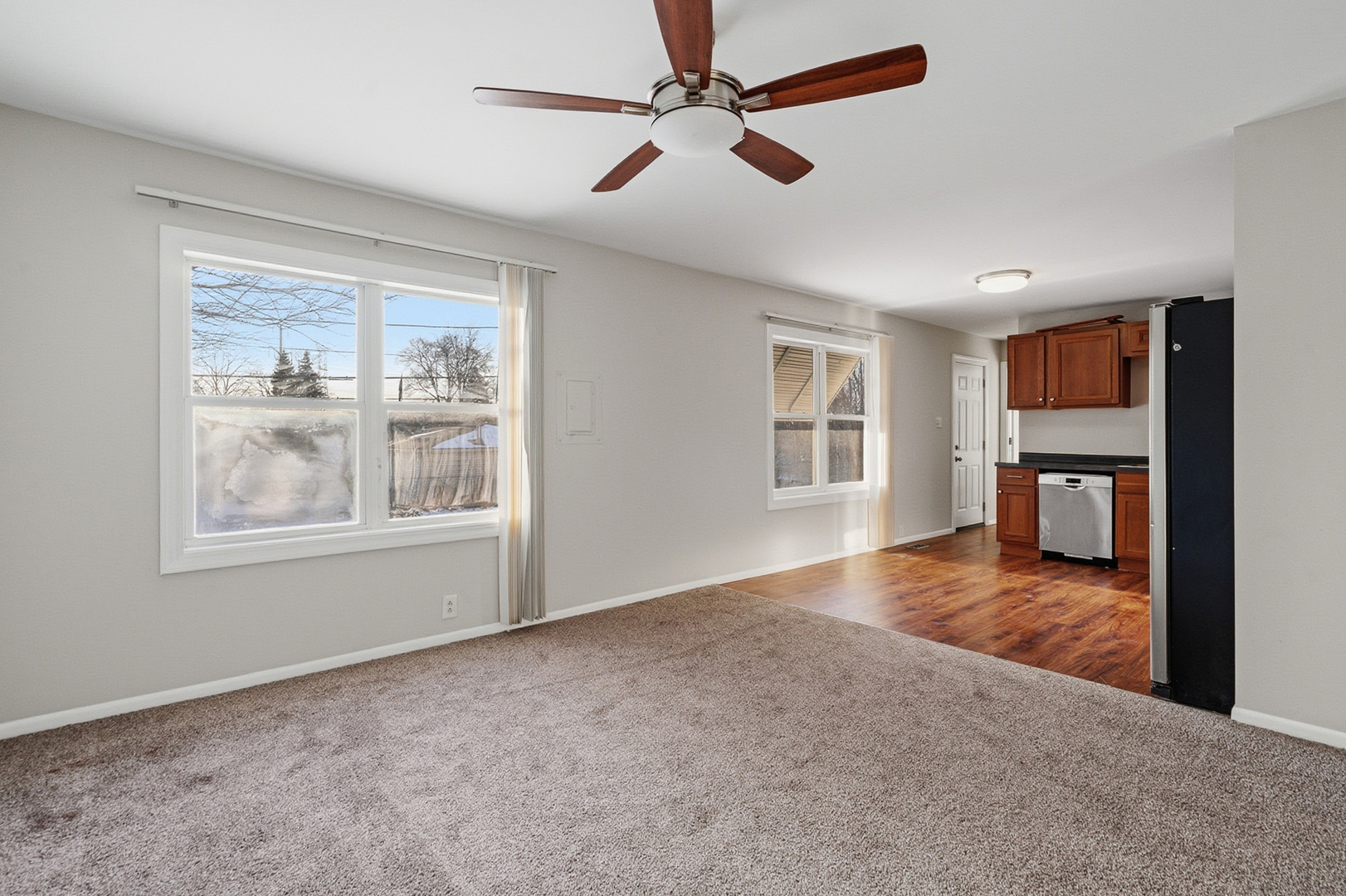 424 Kenyon Avenue, Romeoville, IL 60446