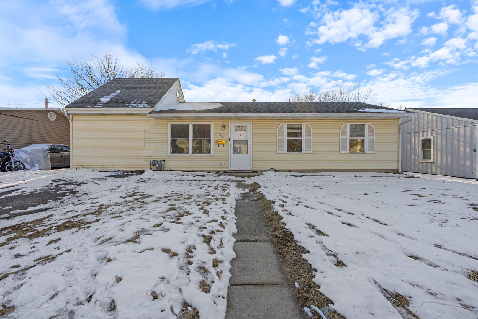 424 Kenyon Avenue, Romeoville, IL 60446