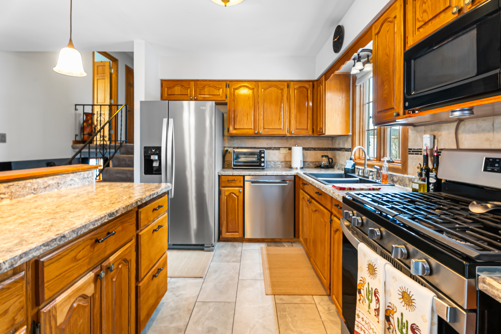 325 Hillandale Drive, Round Lake, IL 60073