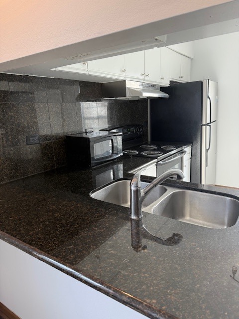 130 Crest Wood Court #5, Schaumburg, IL 60195