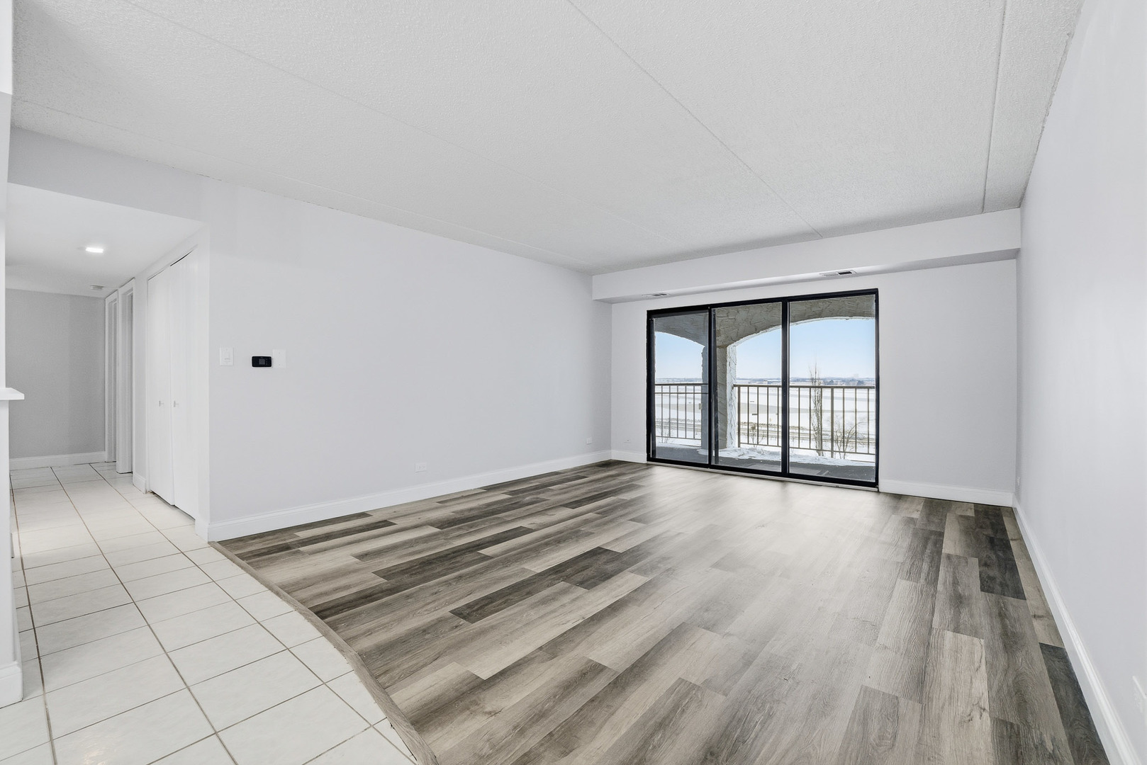 375 Plum Creek Drive #501, Wheeling, IL 60090