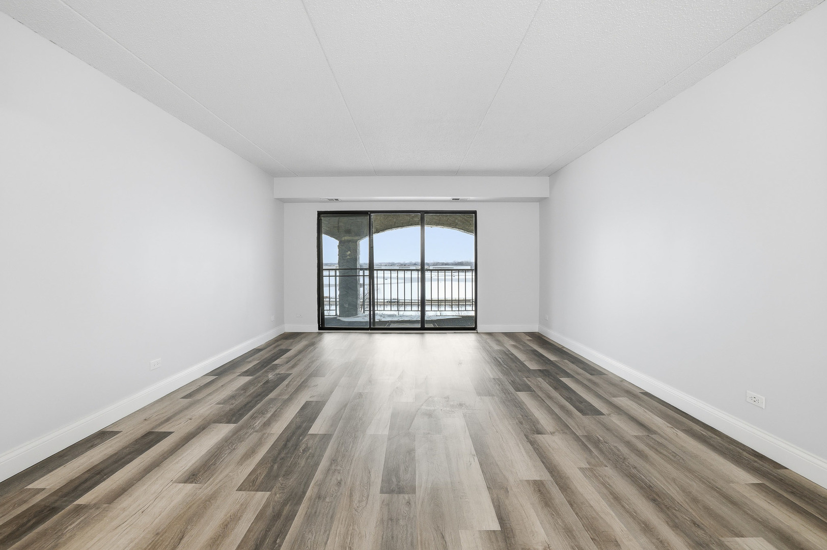 375 Plum Creek Drive #501, Wheeling, IL 60090