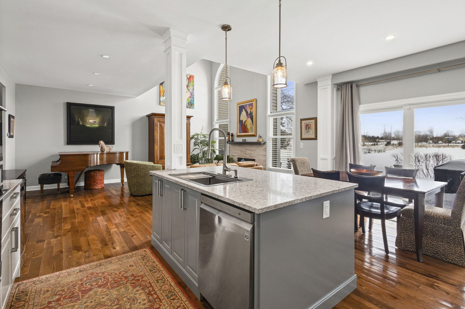 546 W Bridge View Court, Palatine, IL 60067