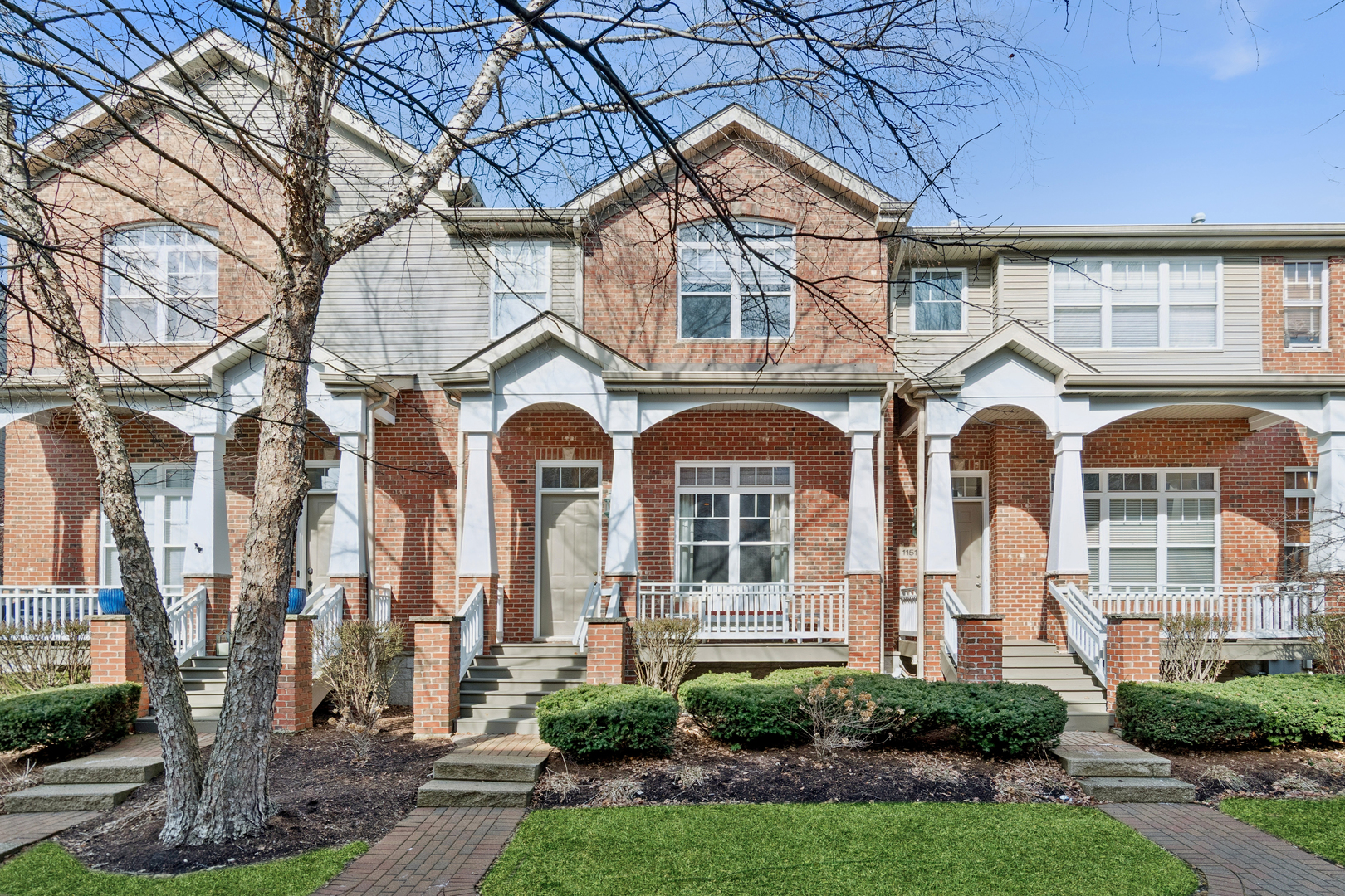 1155 River Bend Lane, Lisle, IL 60532