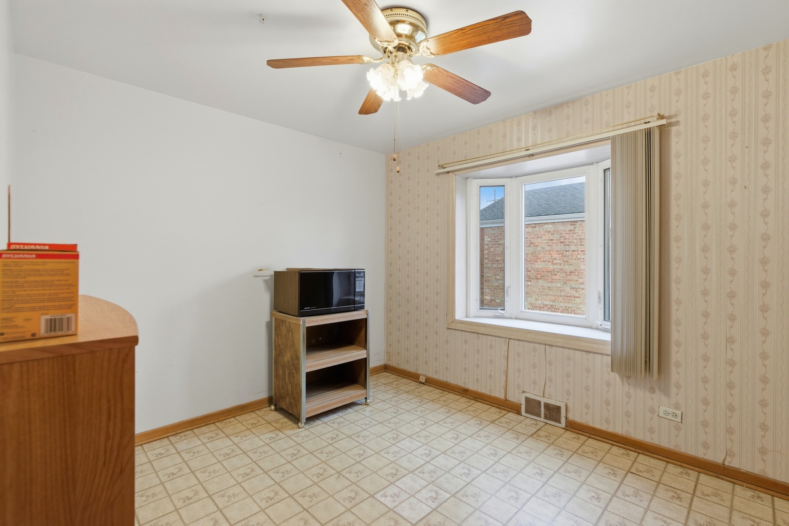 4448 Lawndale Avenue, Lyons, IL 60534