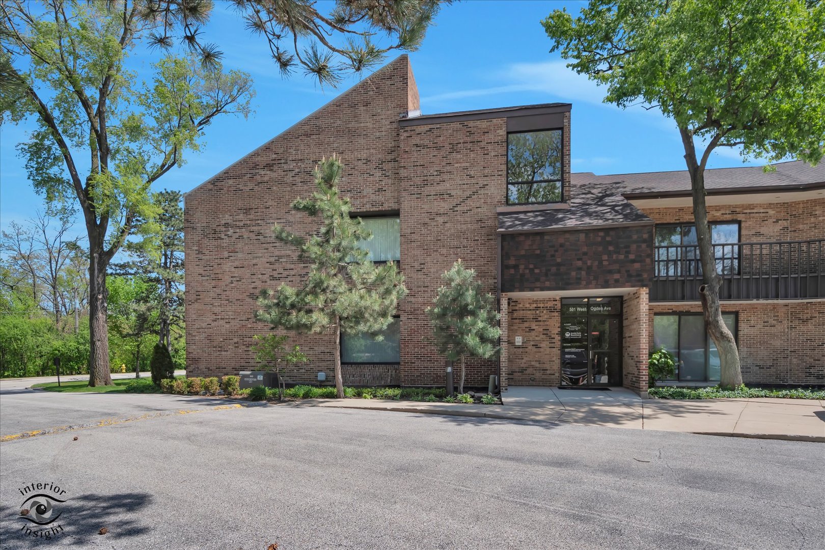 501 W Ogden Avenue, Hinsdale, IL 60521