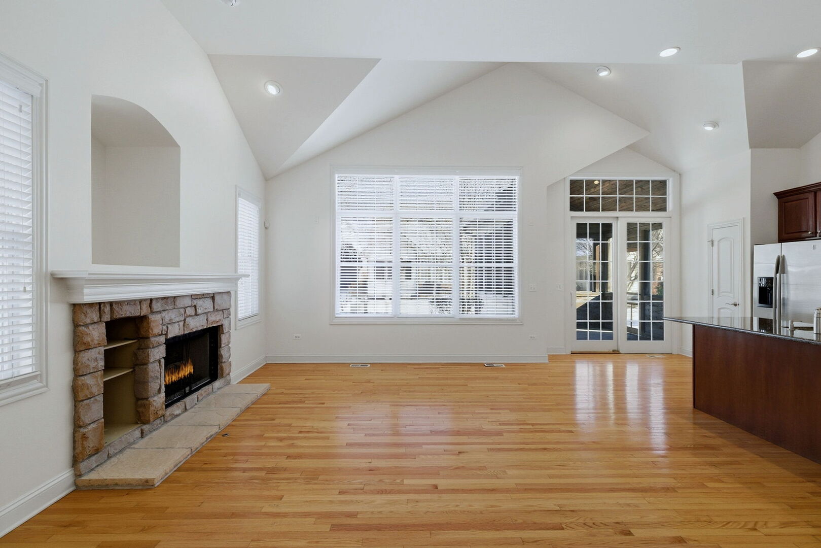 1285 Stonebriar Court, Naperville, IL 60540