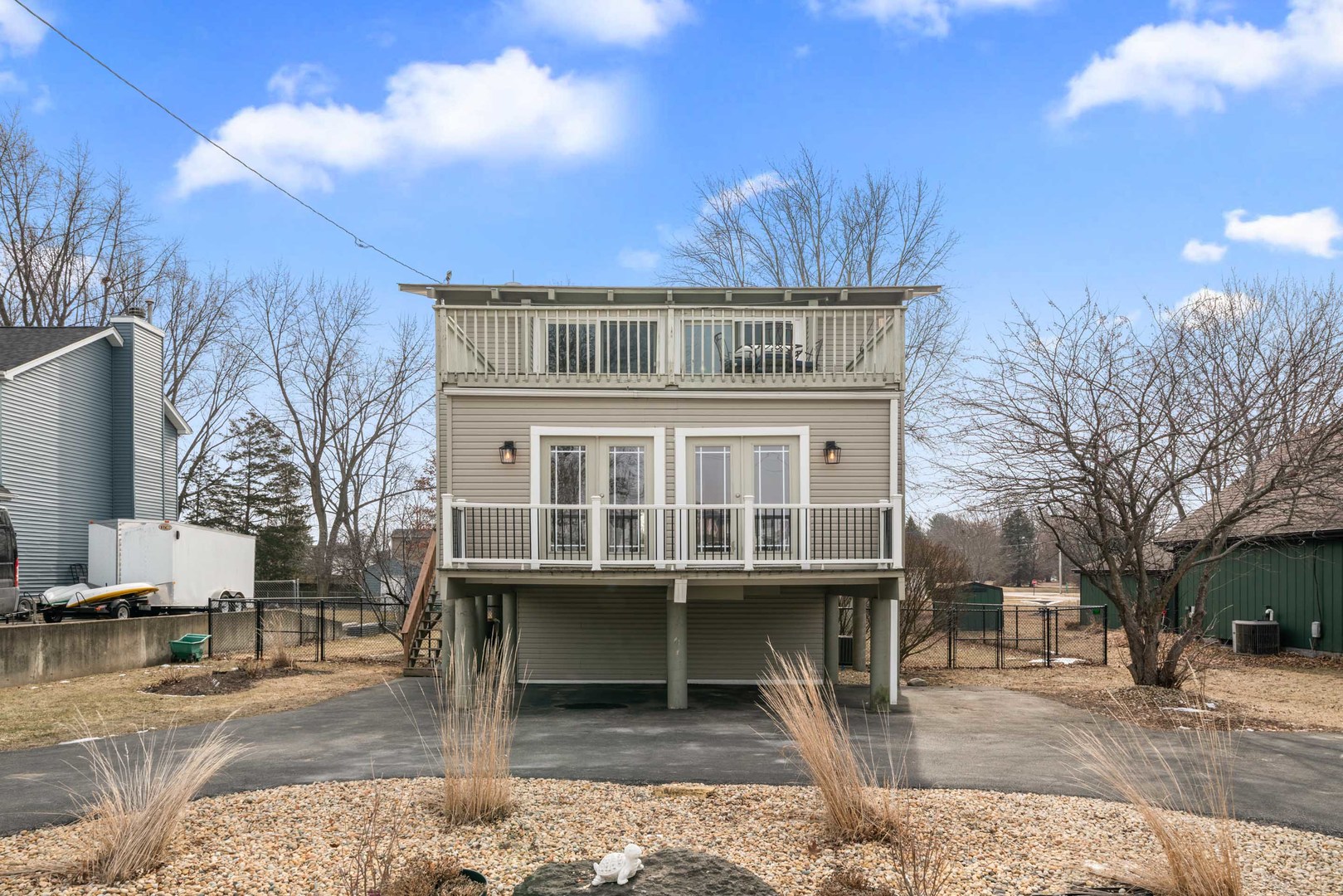 1740 Holiday Drive, Lake Holiday, IL 60548