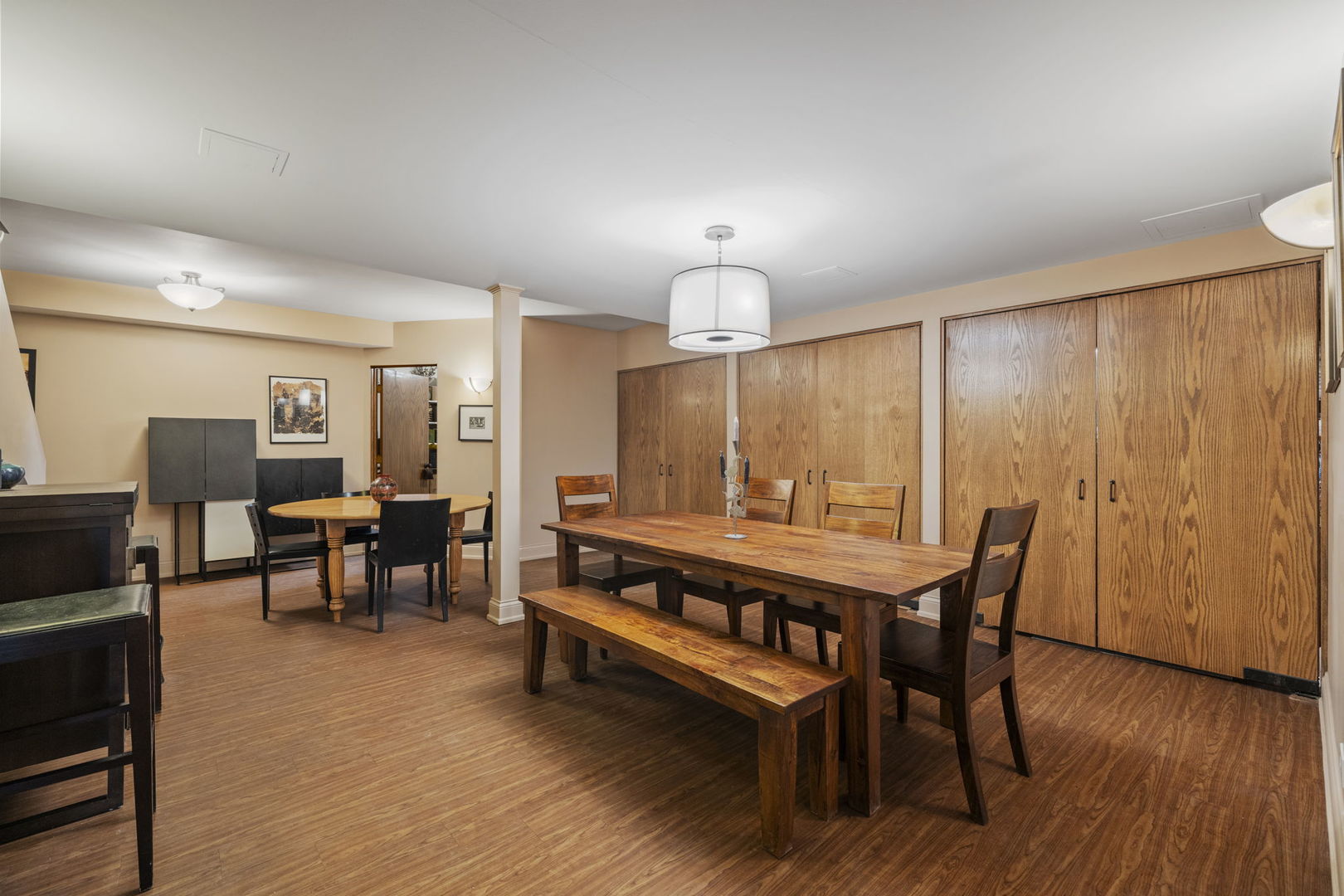 3855 Glendenning Road, Downers Grove, IL 60515