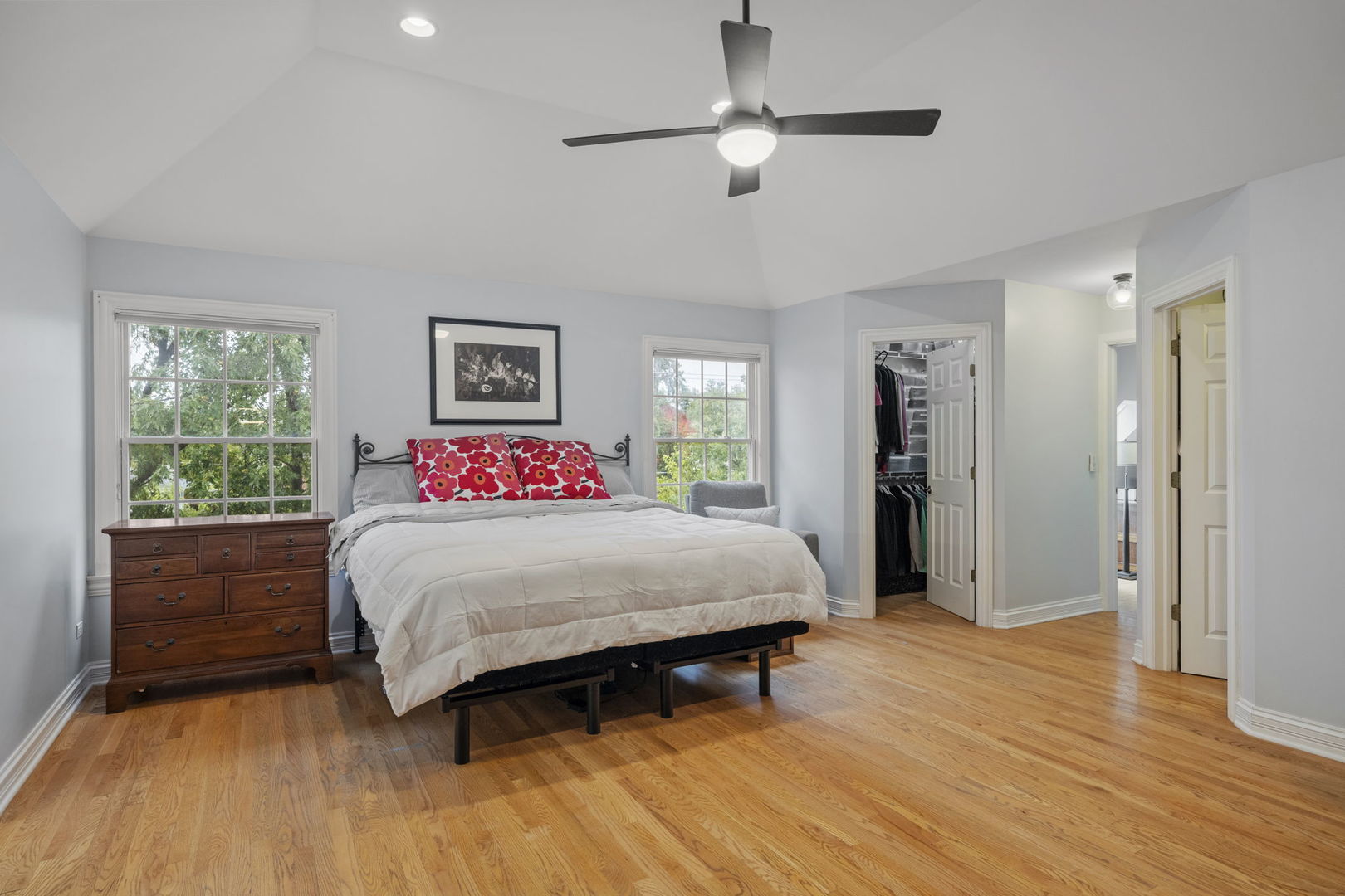 3855 Glendenning Road, Downers Grove, IL 60515